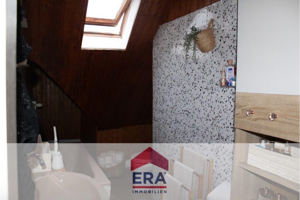 DG-Wohnung (3) Badezimmer