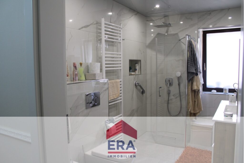 Badezimmer EG-Wohnung im Nebengebäude